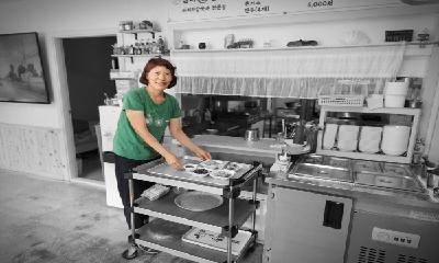 (인터뷰) 음식이 보약이다, 엄마 손 칼국수 