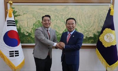 엄기성 도의원, 박덕흠 국회부의장 찾아 지역발전 방안 논의